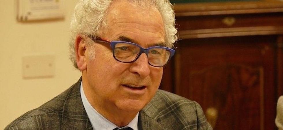 Coronavirus, i medici si “auto-arruolano” per aiutare la Centrale Covid: lanciata “l’operazione ascolto”